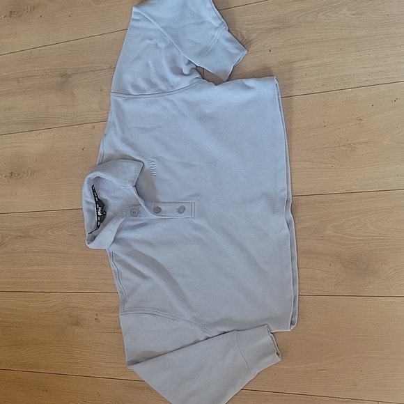 Dkny crop top - Picture 2 of 3